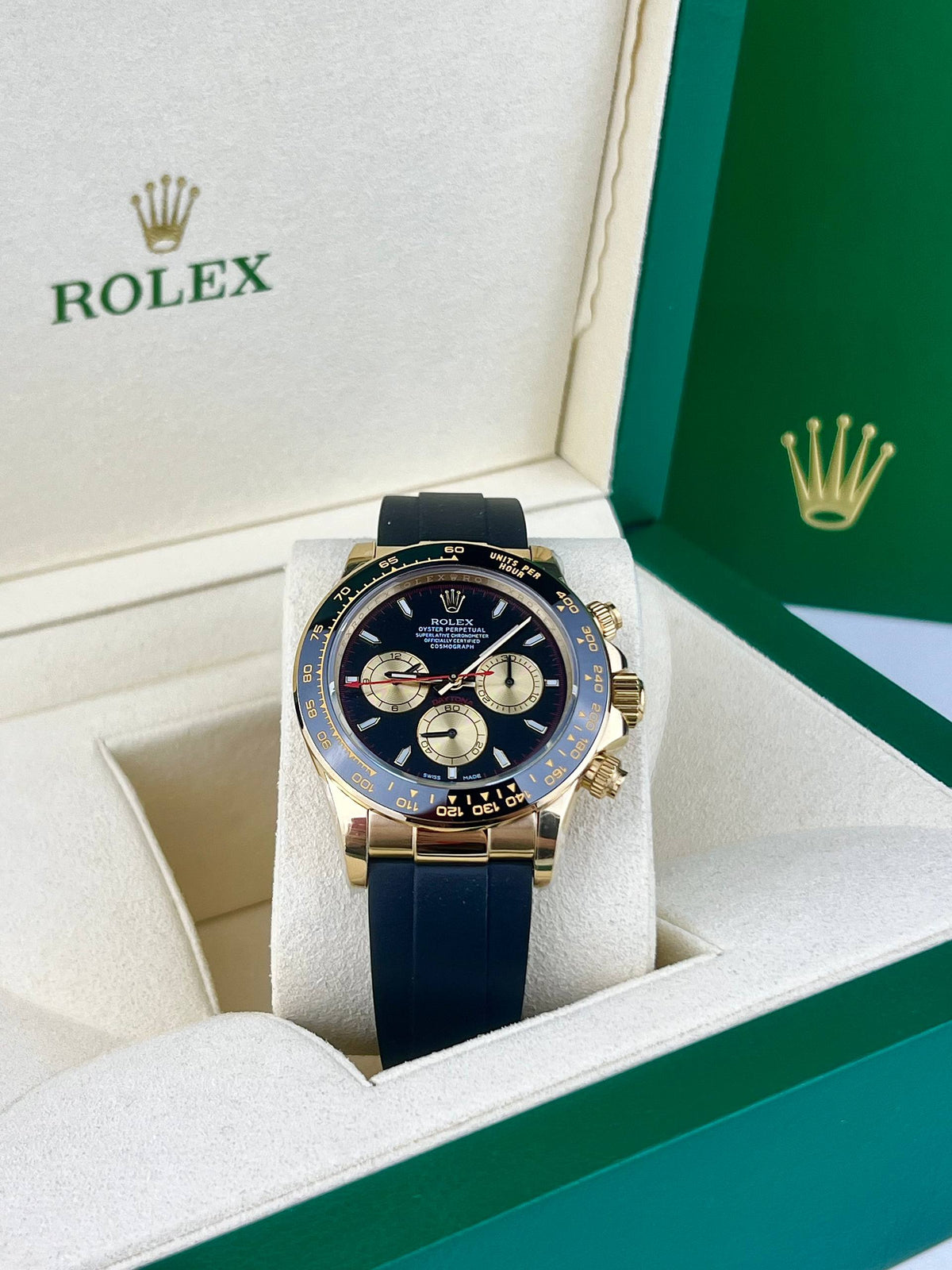 Rolex Cosmograph Daytona –  Dorado Esfera Negra Oysterflex